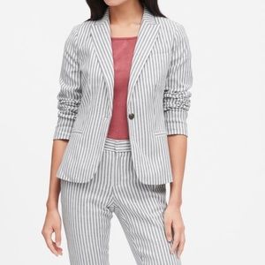 Banana Republic tailored performance blazer
